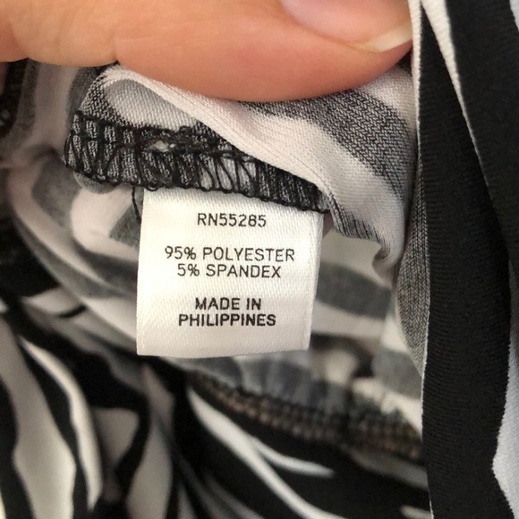 EXPRESS Zebra dress. Size XS - Picture 4 of 4